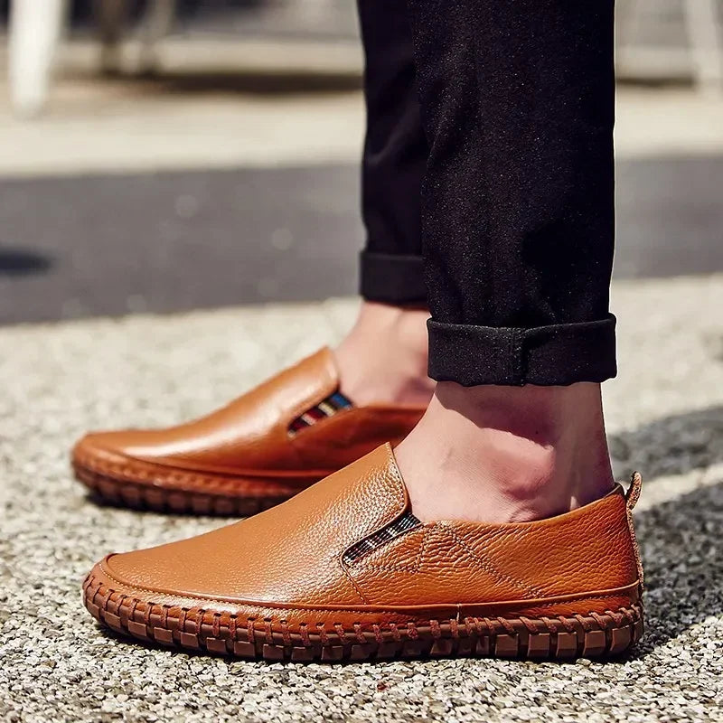 Size 38-50 Men Casual Shoes Genuine Leather Men Sneakers Handmade Slip on Outdoor Shoes Fashion Loafers Men Shoes Moccasins